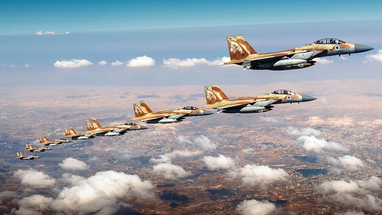 דיווח: ארה"ב וישראל שוקלות תקיפה משותפת נגד תשתיות אנרגיה באיראן