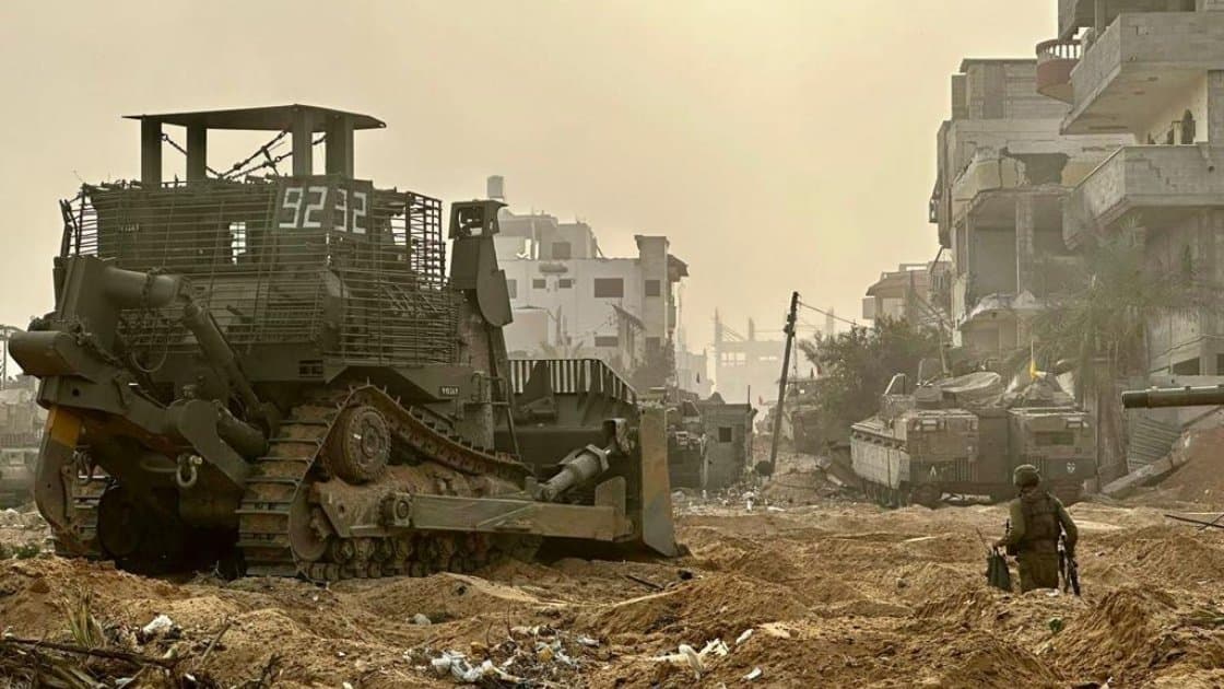 כלי הנדסי של צה"ל עלה על מטען בעזה, תגובה בתשתיות חמאס