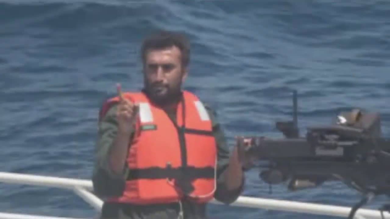 דיווח: איראן תקפה ספינות אמריקניות